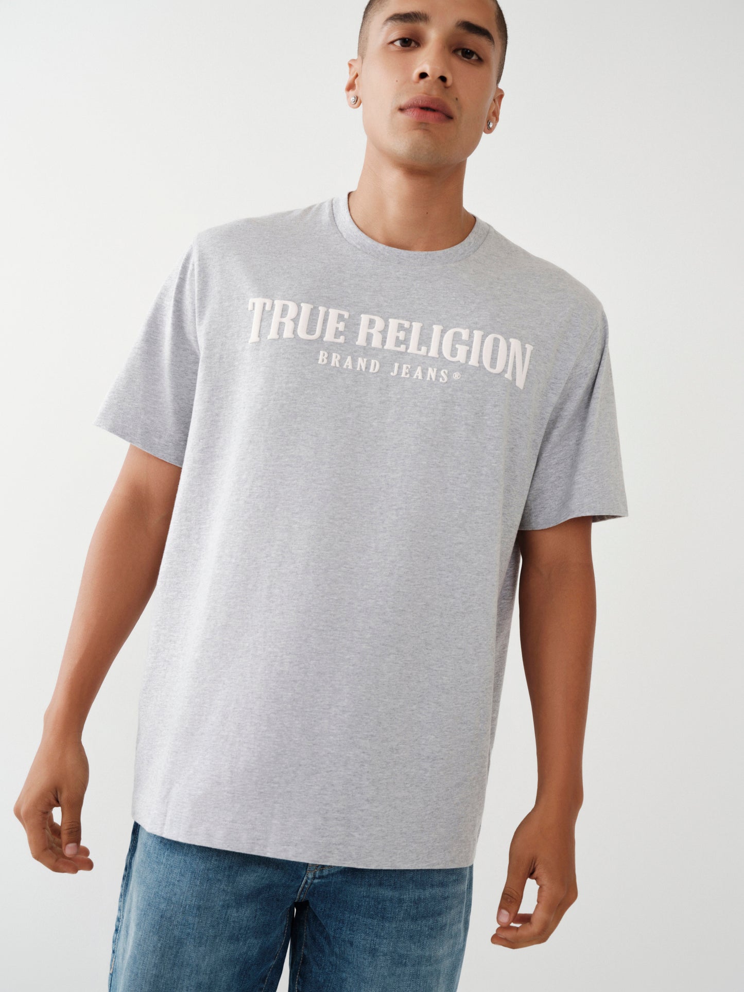 RELAXED ARCH TEE