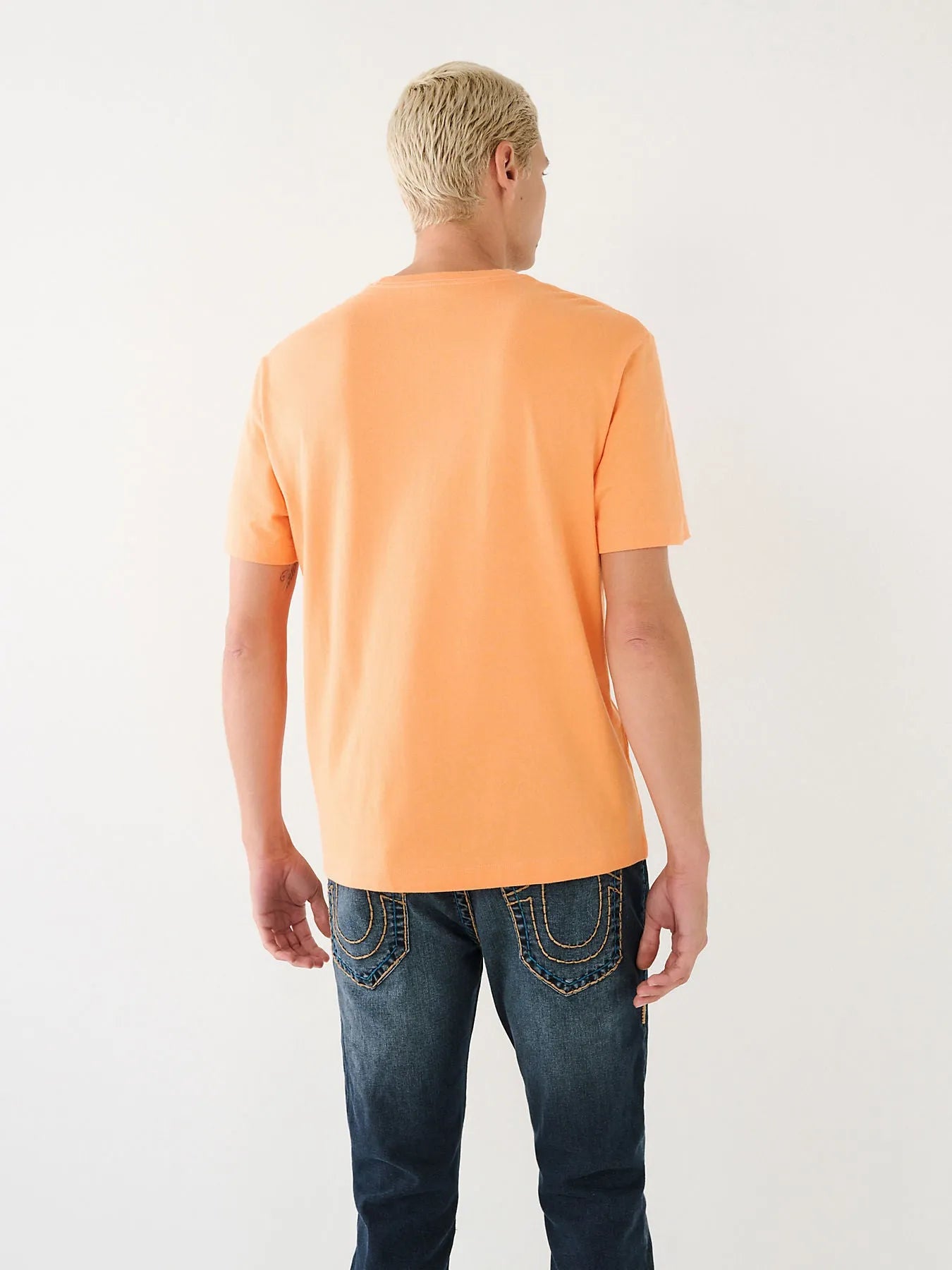 RELAXED ILLUSION SHOEY TEE