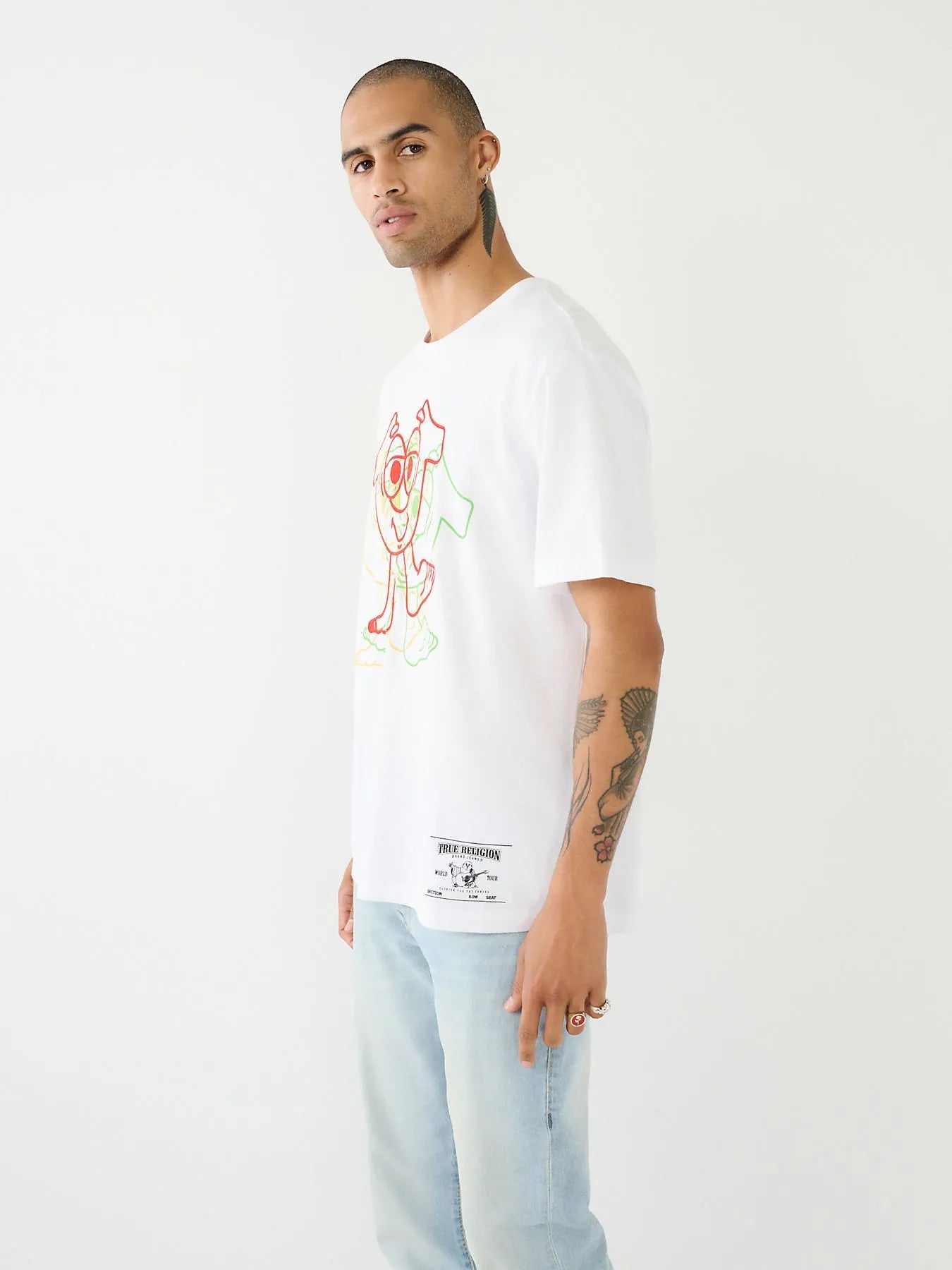RELAXED ILLUSION SHOEY TEE