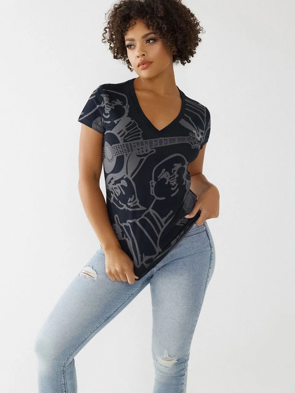 CRYSTAL SCRIPT SLIM V NECK TEE - TRUE RELIGION MEXICO
