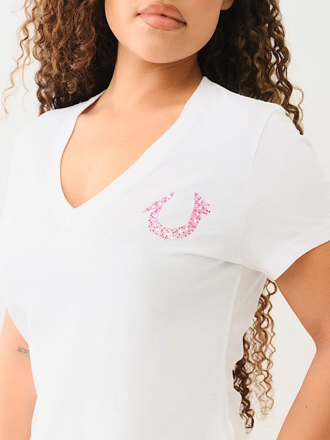HS OMBRE CRYSTALS V NECK TEE
