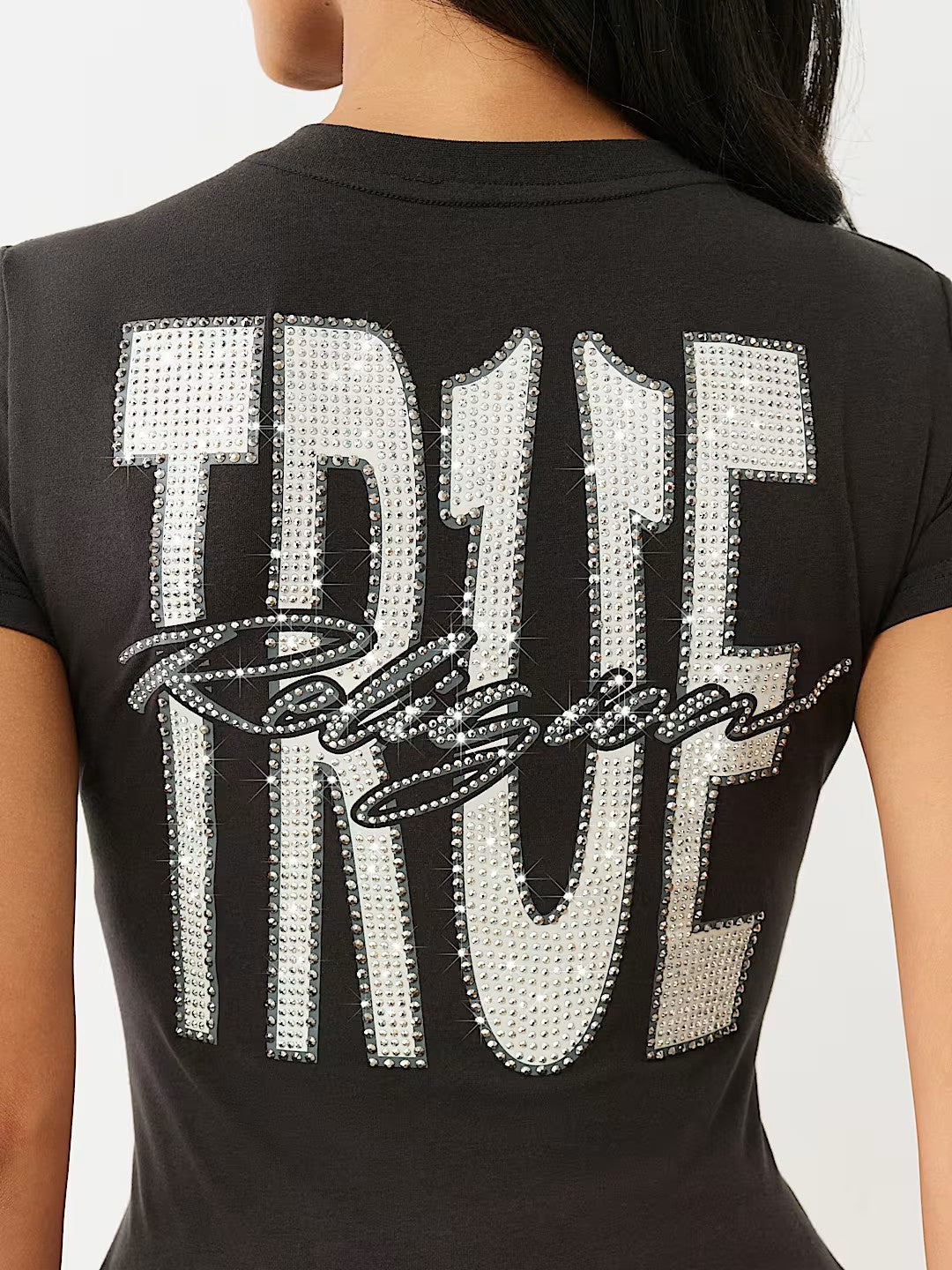 CRYSTAL TR V NECK TEE