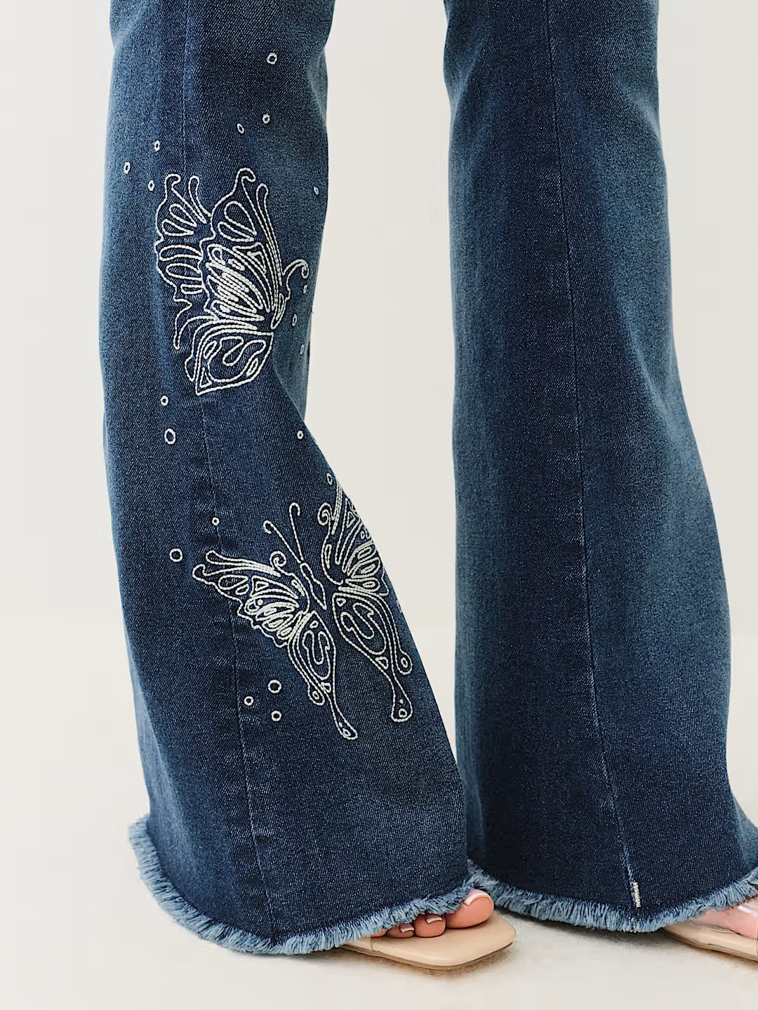 BUTTERFLY LOW RISE FLARE BIG T