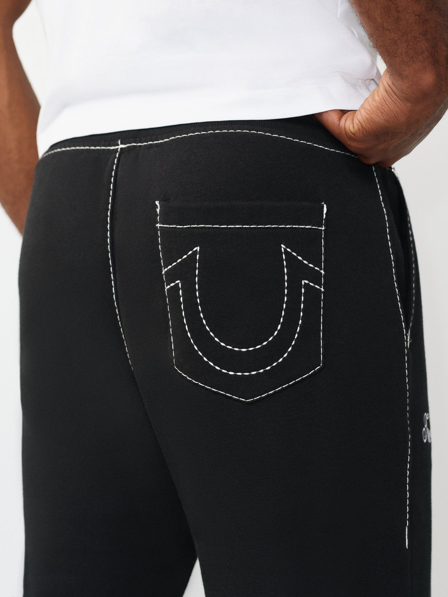 TR CREST BIG T SWEATS