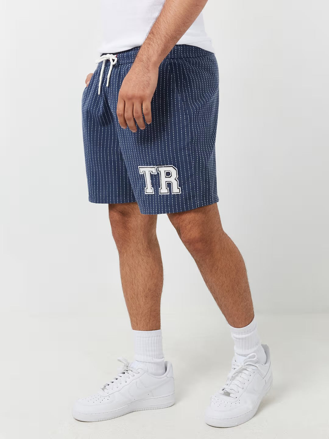 BIG T EMBRO SHORTS