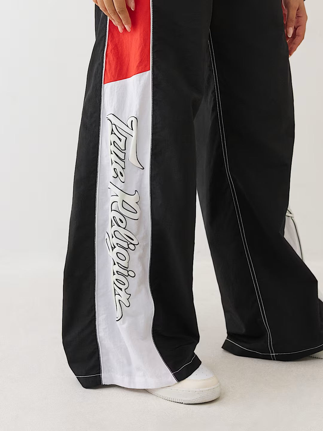 COLOR BLOCK NYLON PANTS