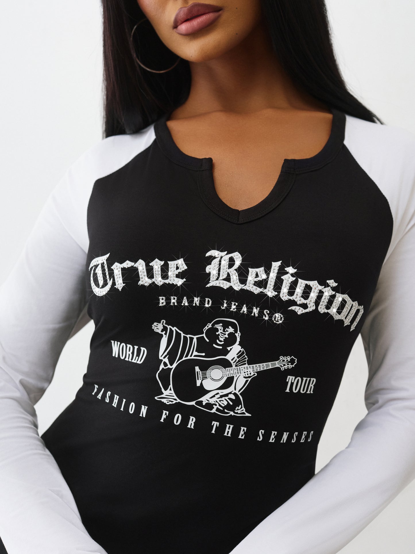 V NOTCH SOLID RAGLAN TEE