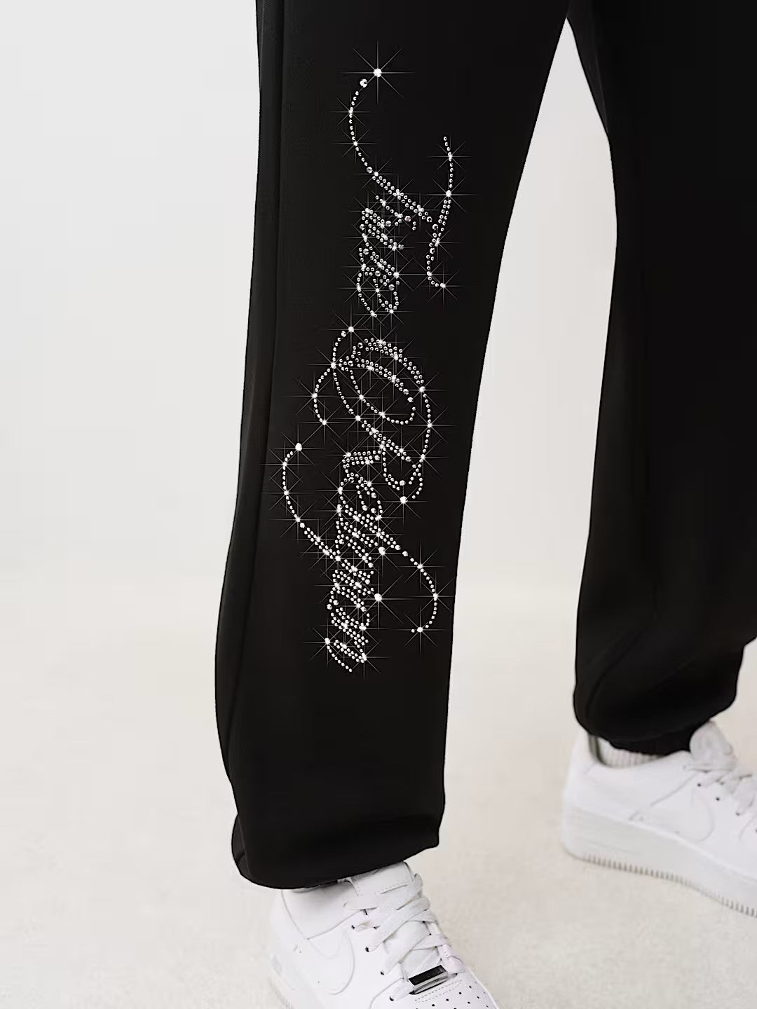 CRYSTAL BOYFRIEND JOGGER
