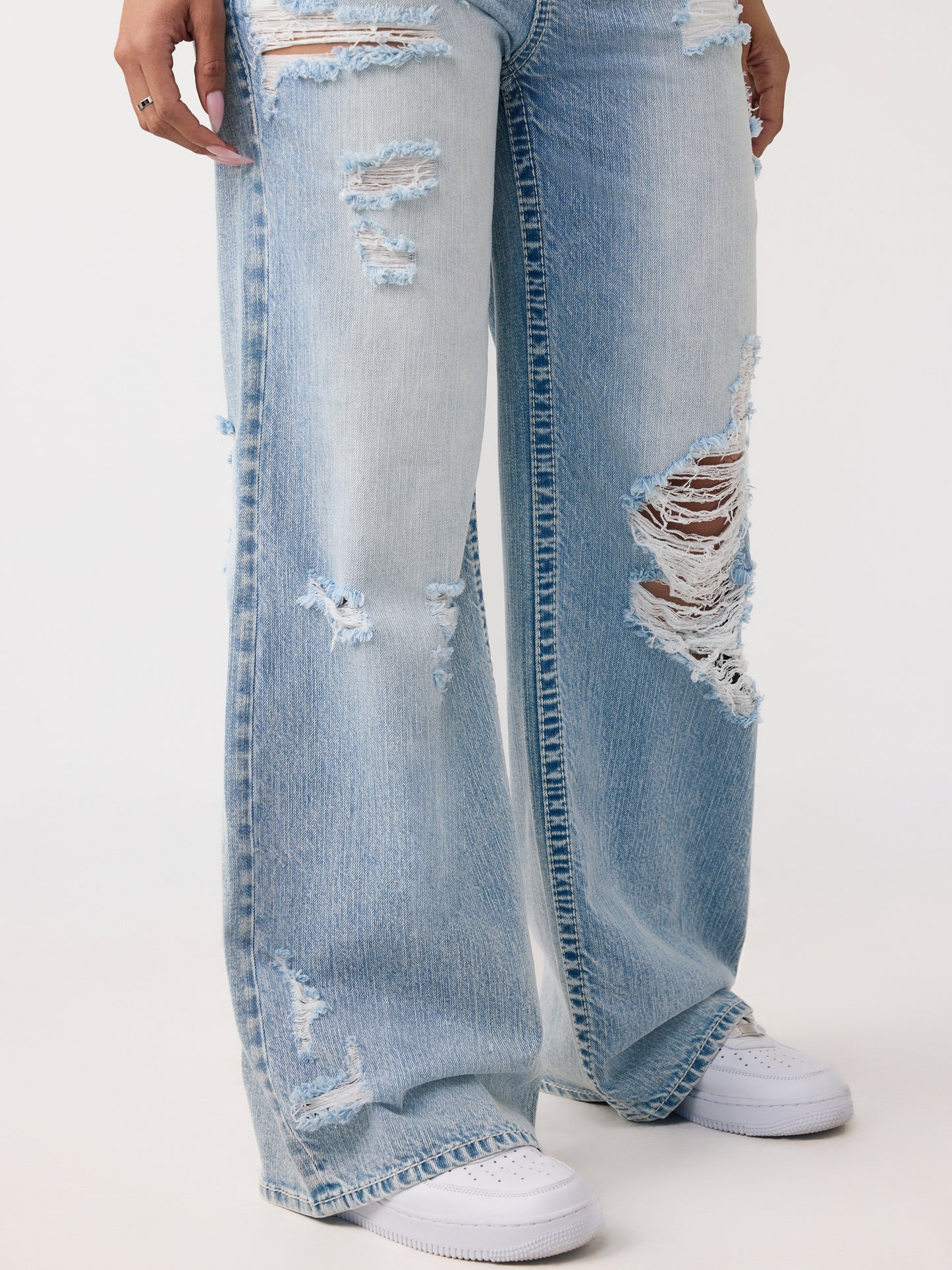 DISTRESSED BOBBI BAGGY BIG T