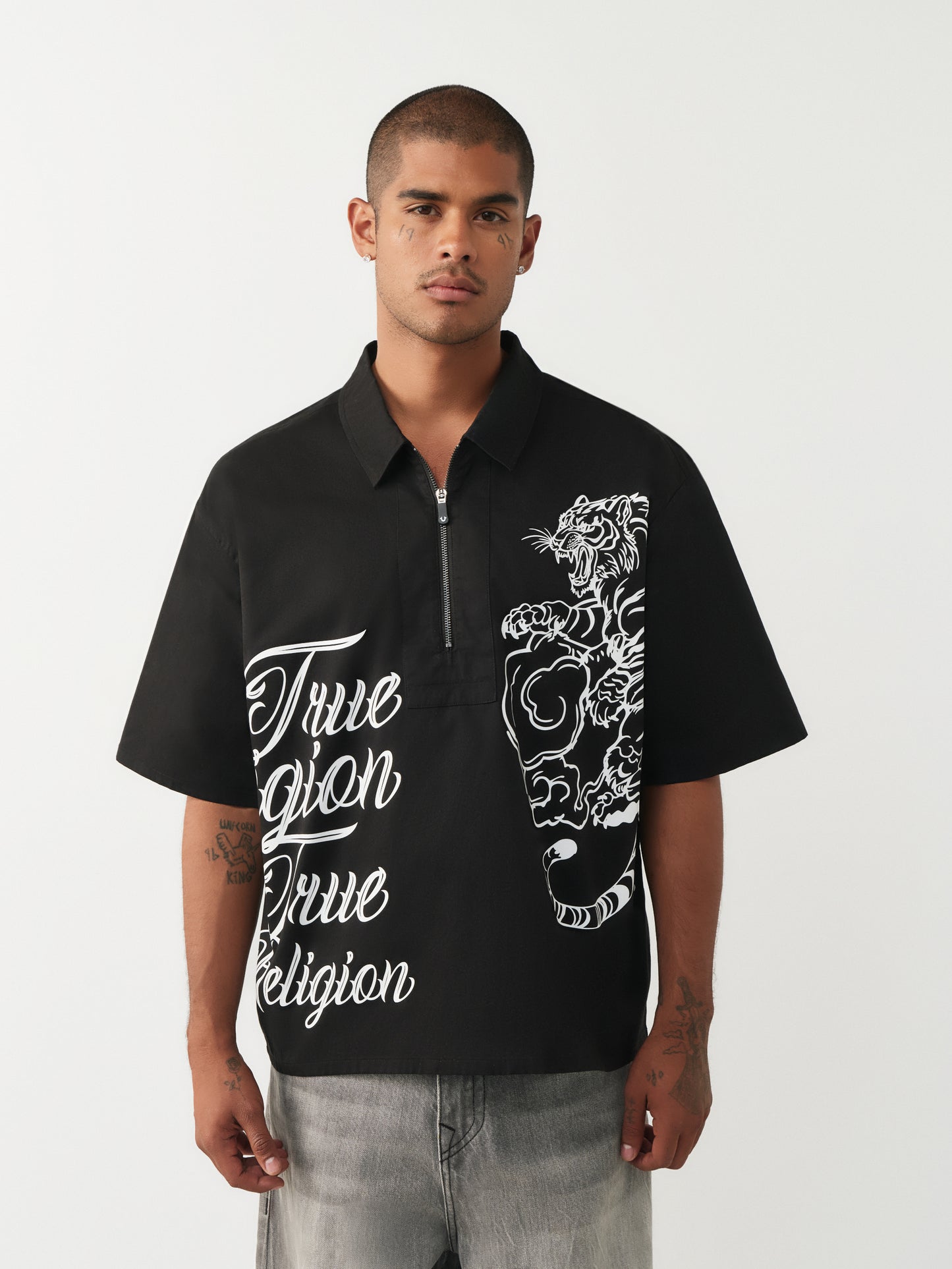 HALF ZIP  TIGER SS SHIRT