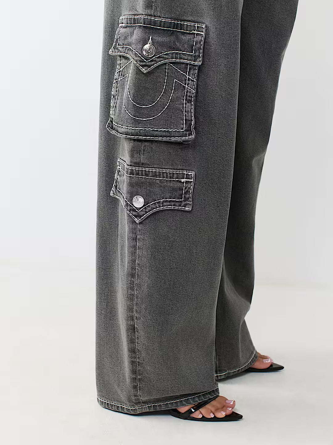 PLEATED BARREL BIG T CARGO