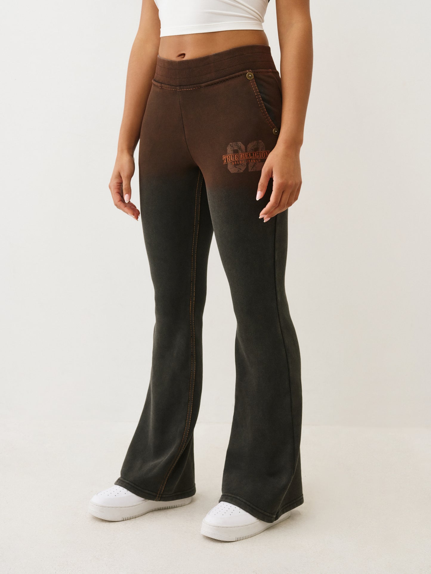 WASHED BIG T BOOTCUT SWEATPANT