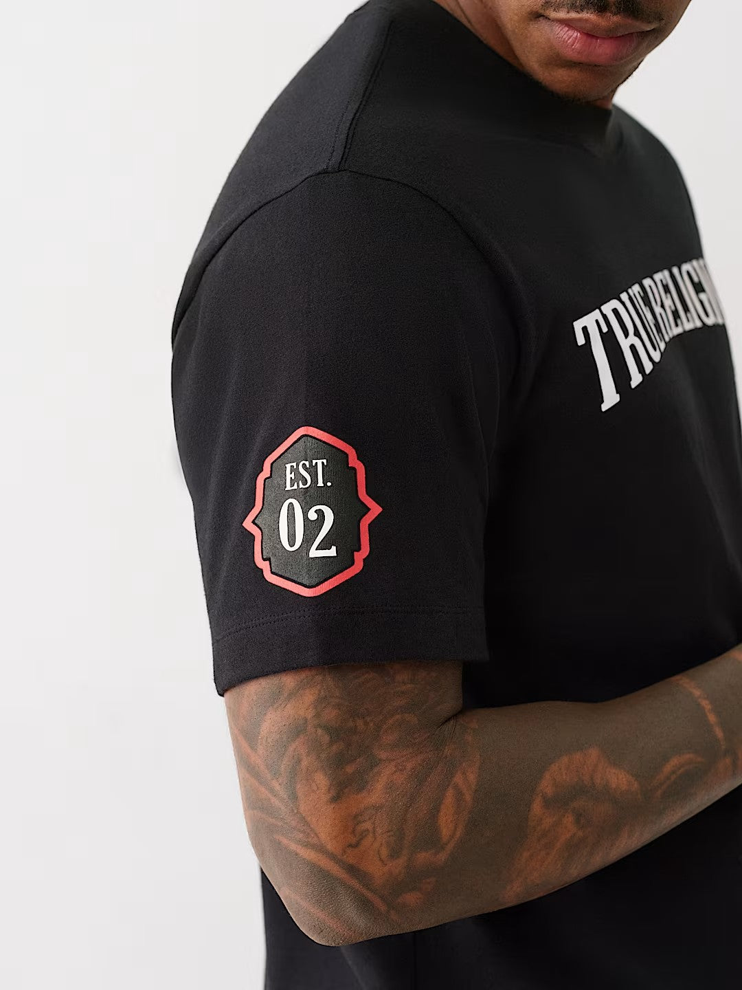 TR PATCH TEE