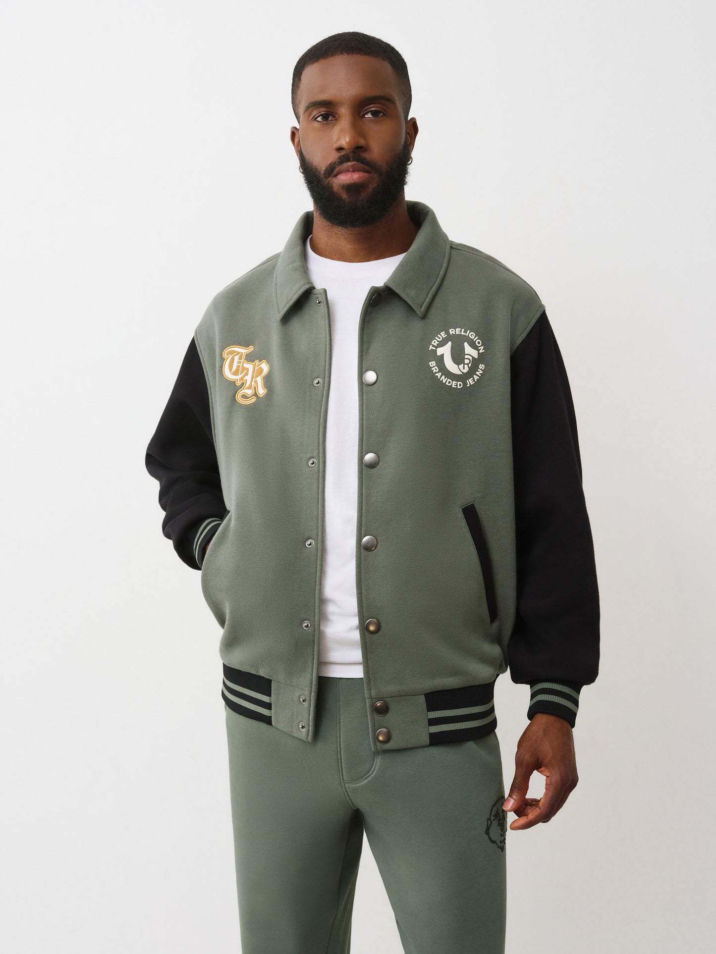COLLARED PATCH FLEECE VARSITY