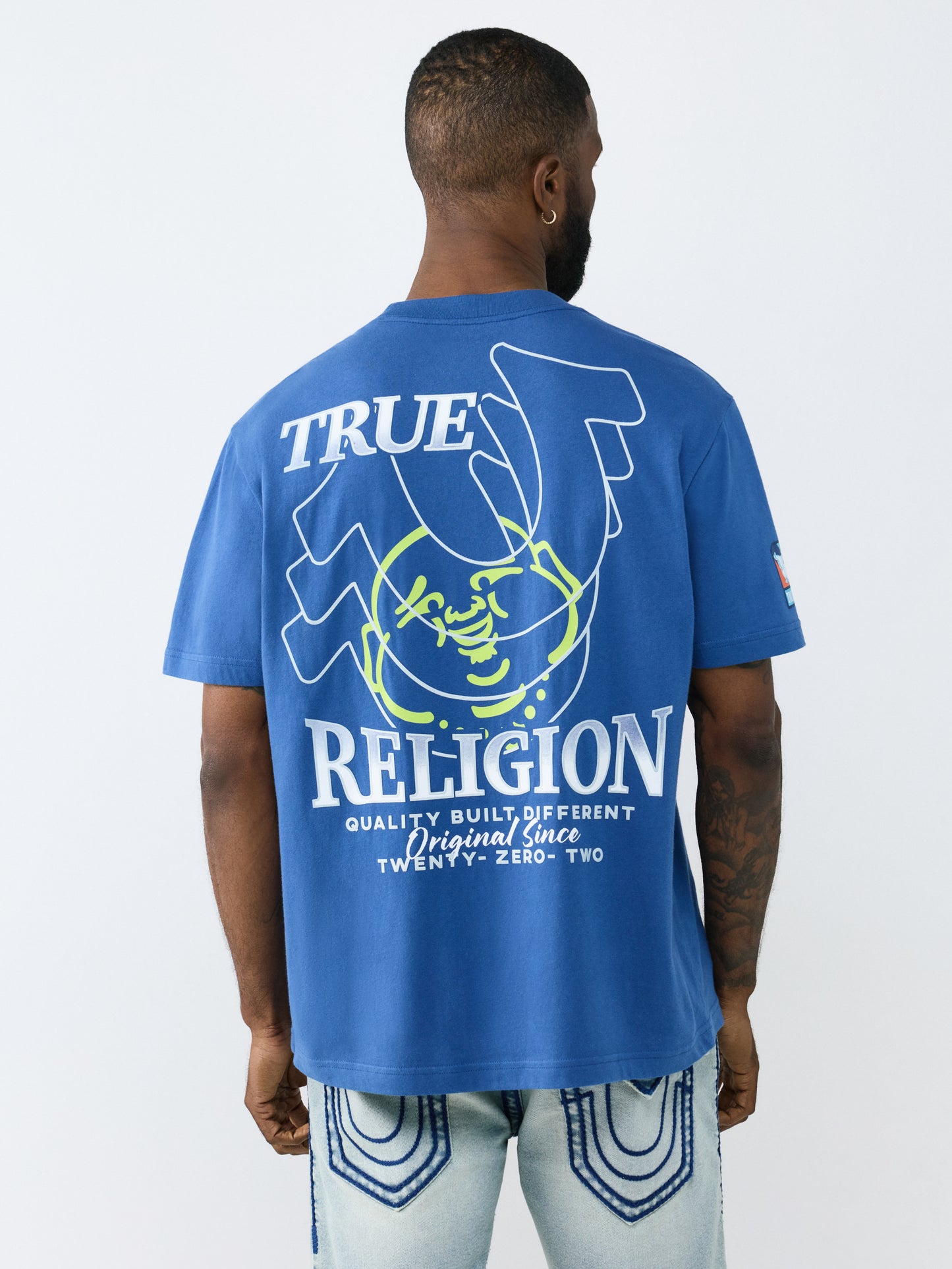 SS HORSESHOE REPEAT TEE