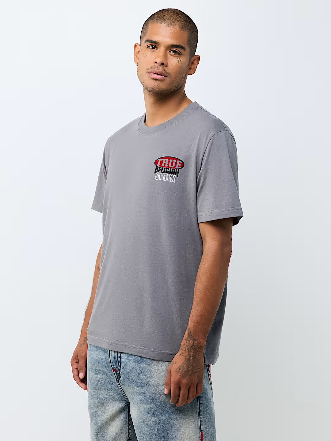 SS STACKED LOGO TEE