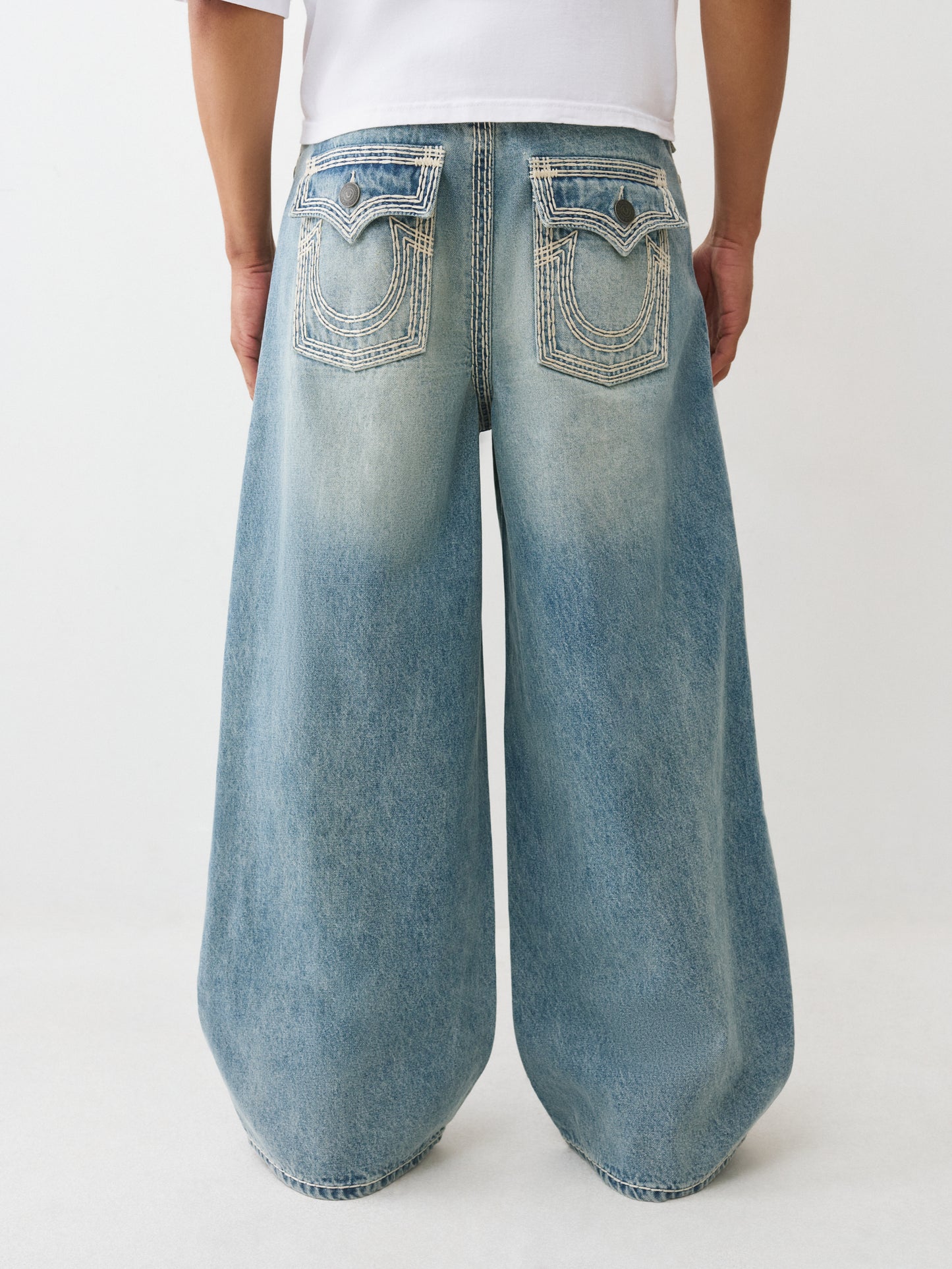 MIKEY SUPER QT FLAP 32IN