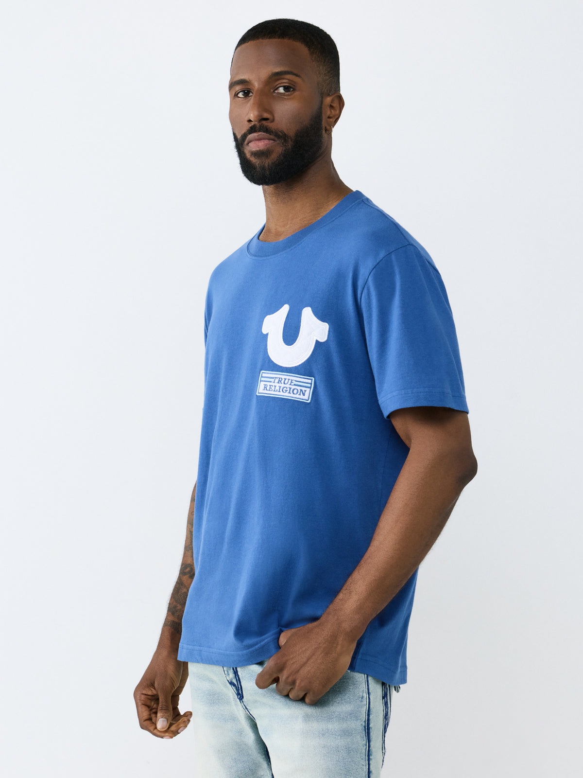 SS HORSESHOE REPEAT TEE