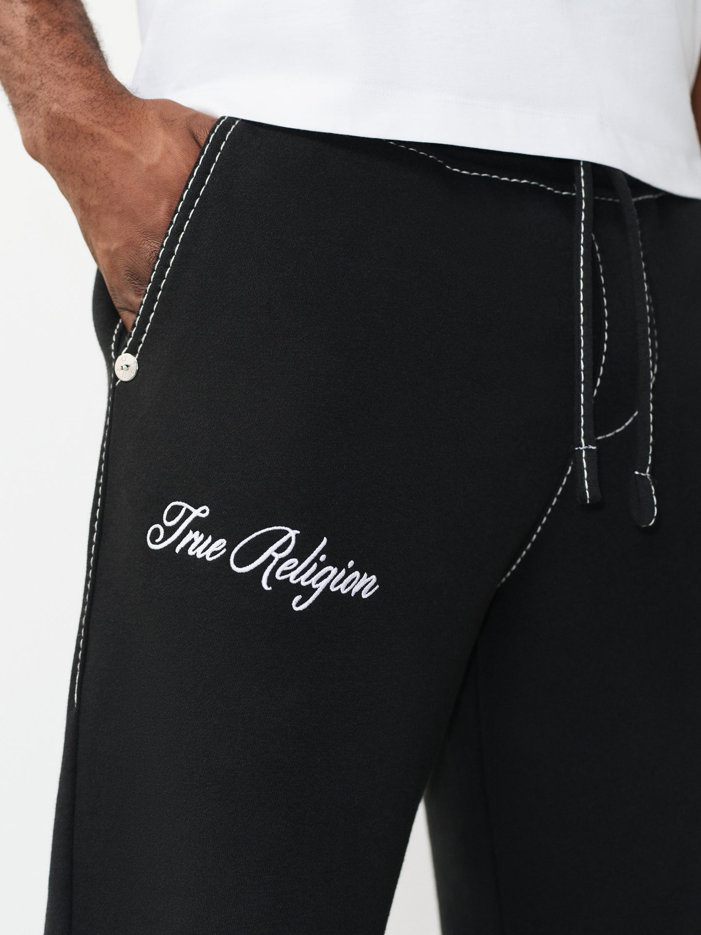 TR CREST BIG T SWEATS