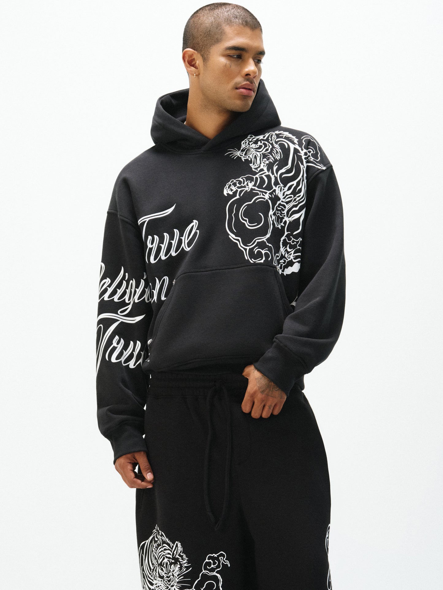 TIGER SCRIPT BOXY HOODIE