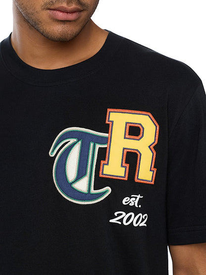COLLEGIATE APPLIQUE LOGO TEE
